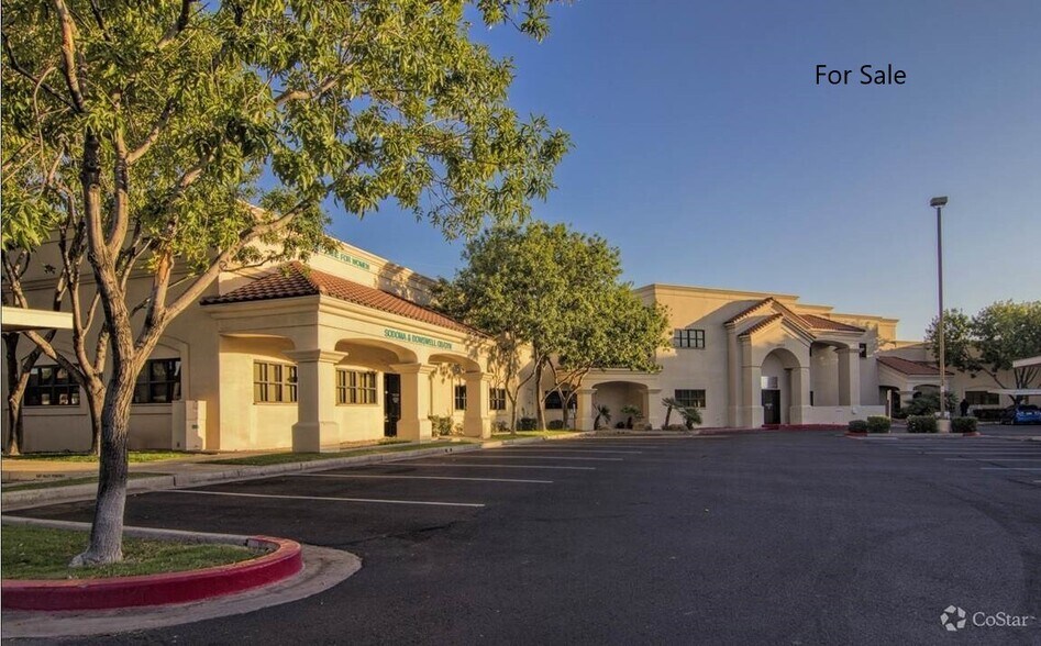 3921 E Baseline Rd, Gilbert, AZ à louer - Photo du bâtiment - Image 1 de 4