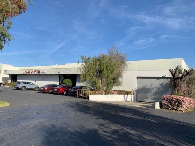 13815 Struikman Rd, Cerritos, CA for lease - Building Photo - Image 3 of 13