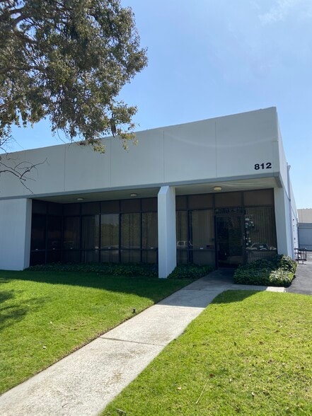 812 W Southern Ave, Orange, CA for sale - Building Photo - Image 2 of 3