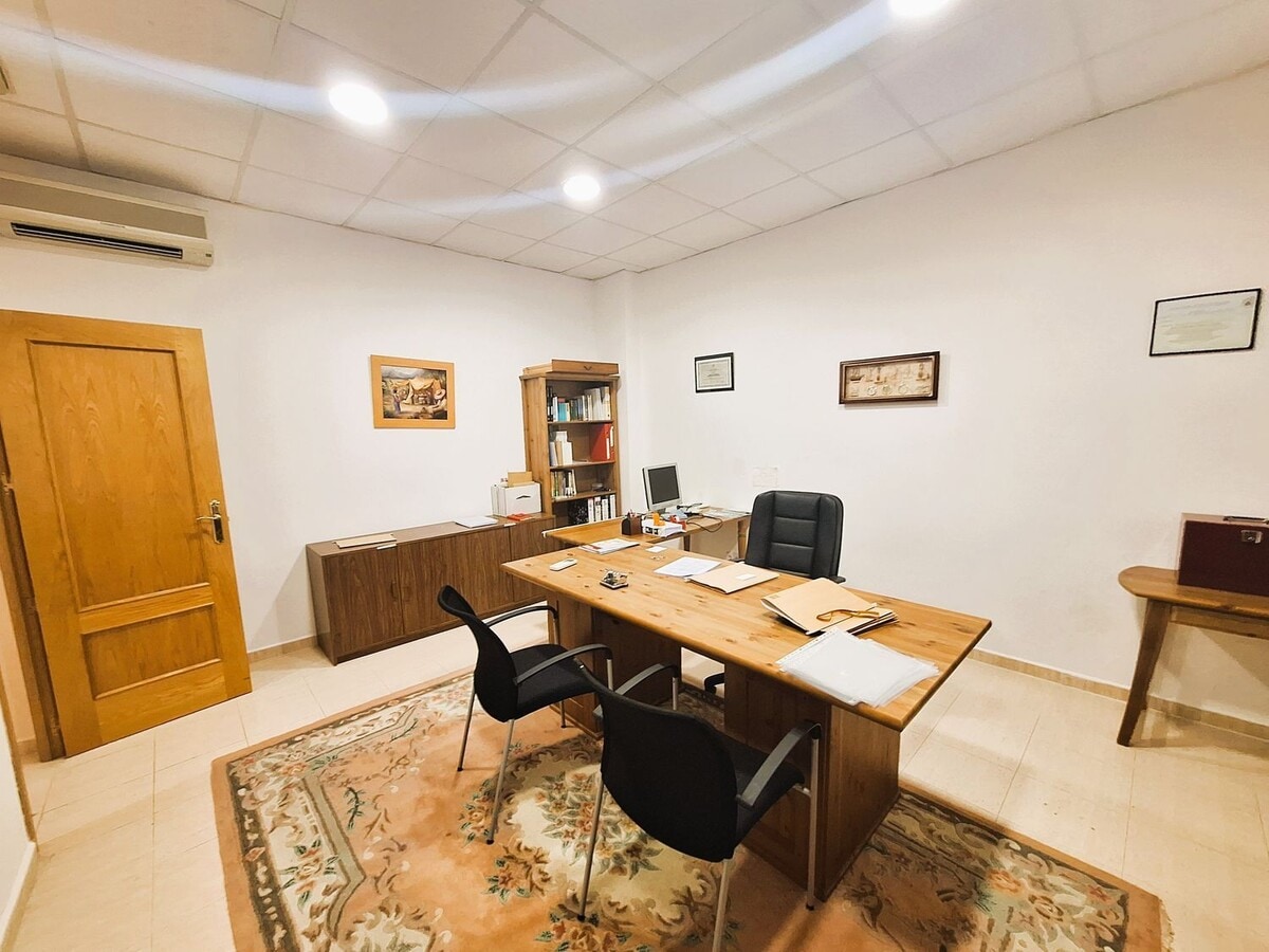 Tres Cantos, MAD 28760 - - - Interior Photo - Image 2 of 4