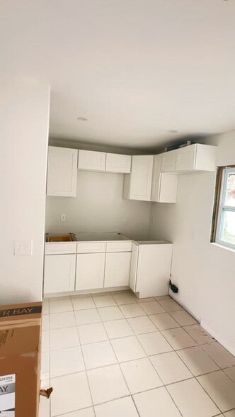 4422 N Hale Ave, Tampa, FL for sale - Commercial Listing Video - Image 3 of 7
