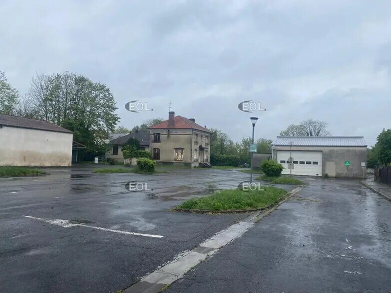 Flex dans Villeparisis à louer - Photo du bâtiment - Image 1 de 8
