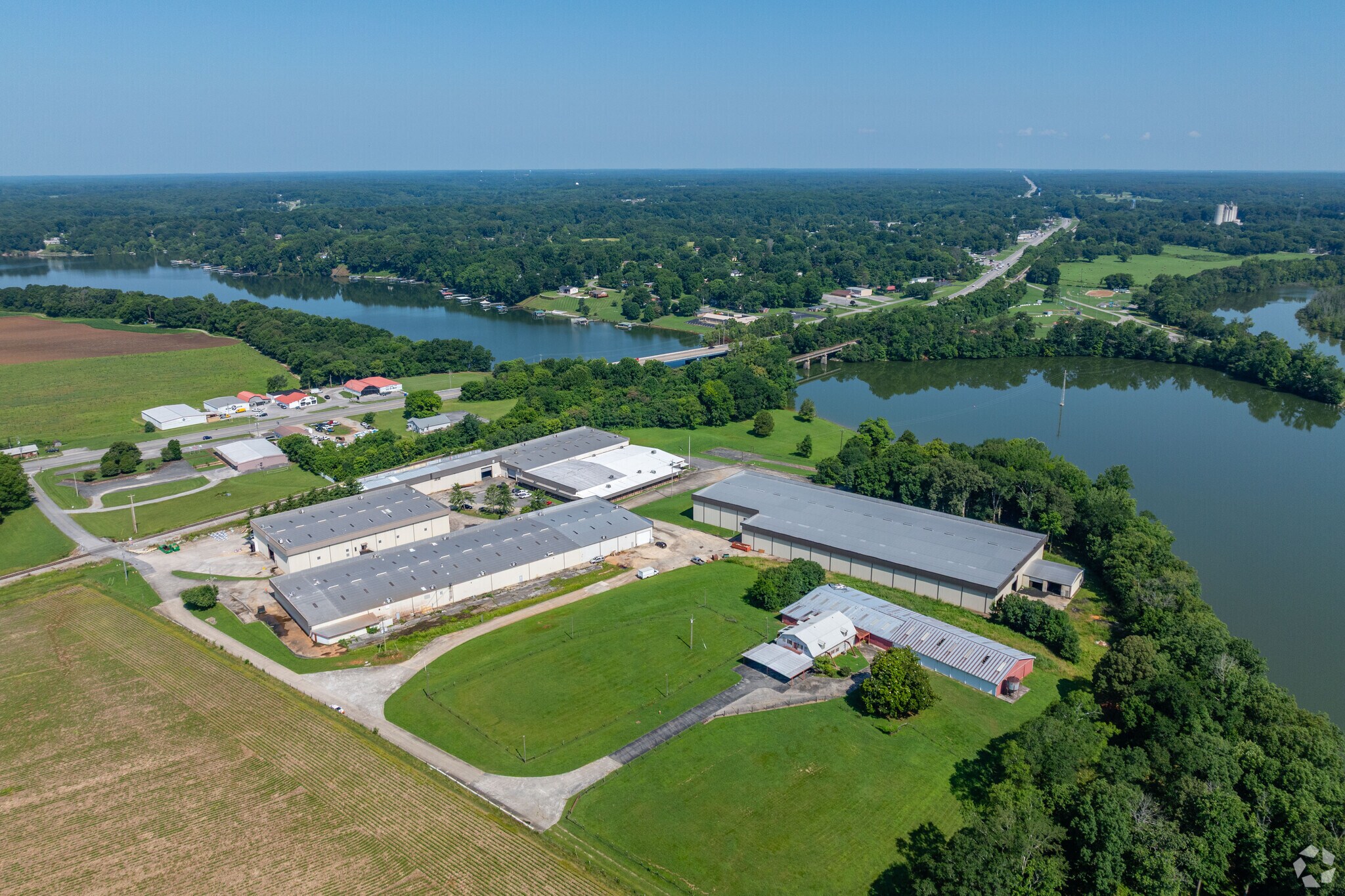 121 Alsonia St, Estill Springs, TN à louer Photo du bâtiment- Image 1 de 42