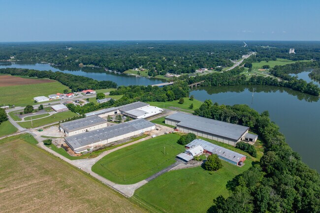 Plus de détails pour 121 Alsonia St, Estill Springs, TN - Industriel à louer