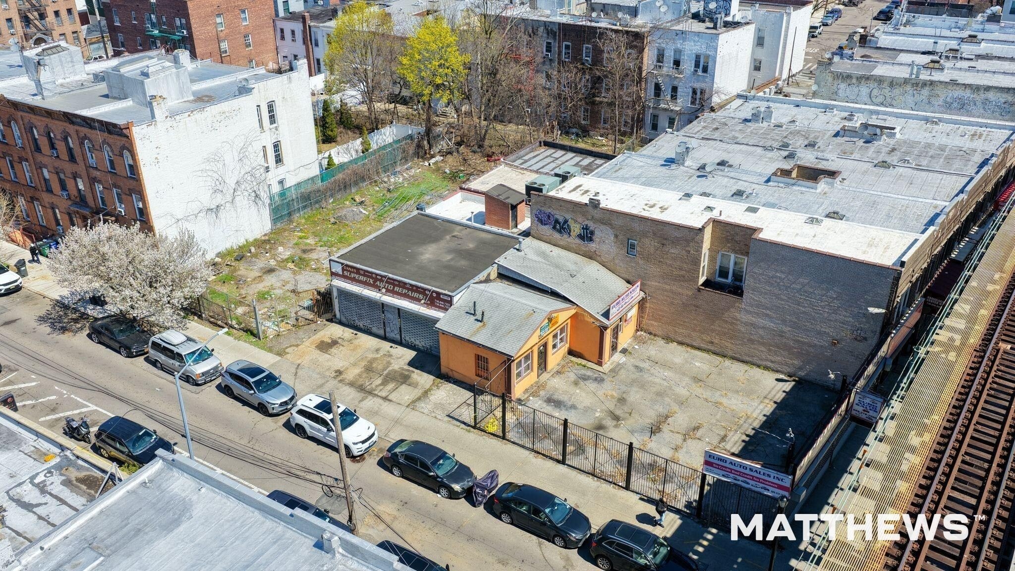 101-01 Jamaica Ave, Richmond Hill, NY for sale Primary Photo- Image 1 of 4