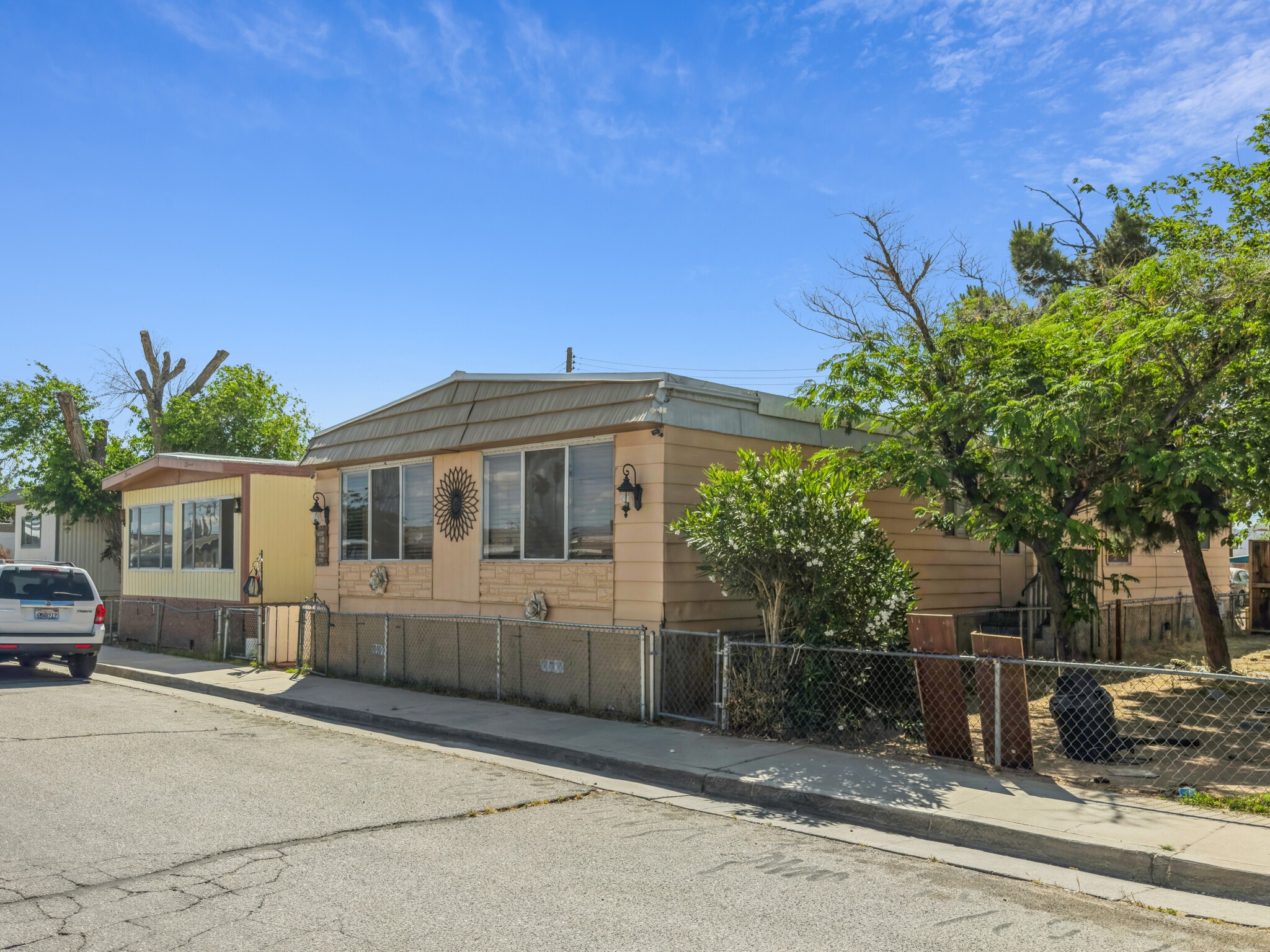 535 W Atkins Ave, Ridgecrest, CA for sale Primary Photo- Image 1 of 41