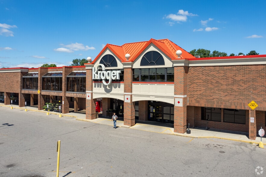 1143 E Ireland Rd, South Bend, IN for lease - Building Photo - Image 1 of 6