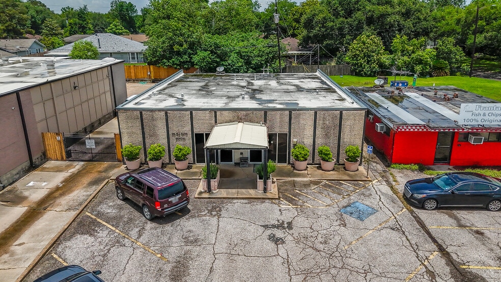 2205 Clinton Dr, Galena Park, TX for lease - Building Photo - Image 3 of 19