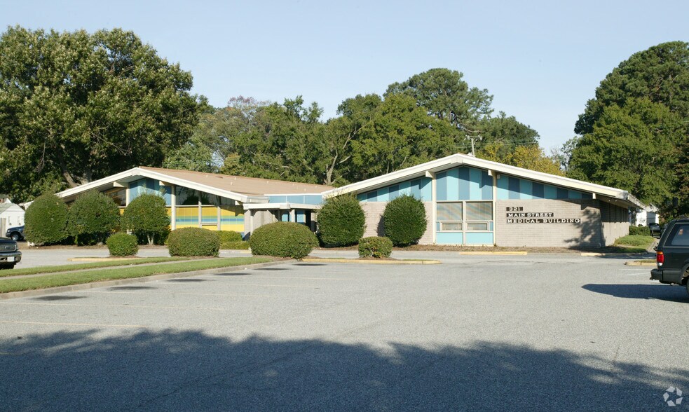 321 Main St, Newport News, VA à louer - Photo du bâtiment - Image 2 de 17