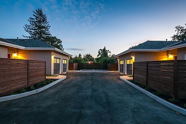 Plus de détails pour 1024 10th Ave, Redwood City, CA - Multi-résidentiel à vendre