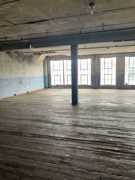 740 8th Ave, Huntington, WV for sale - Commercial Listing Video - Image 2 of 47