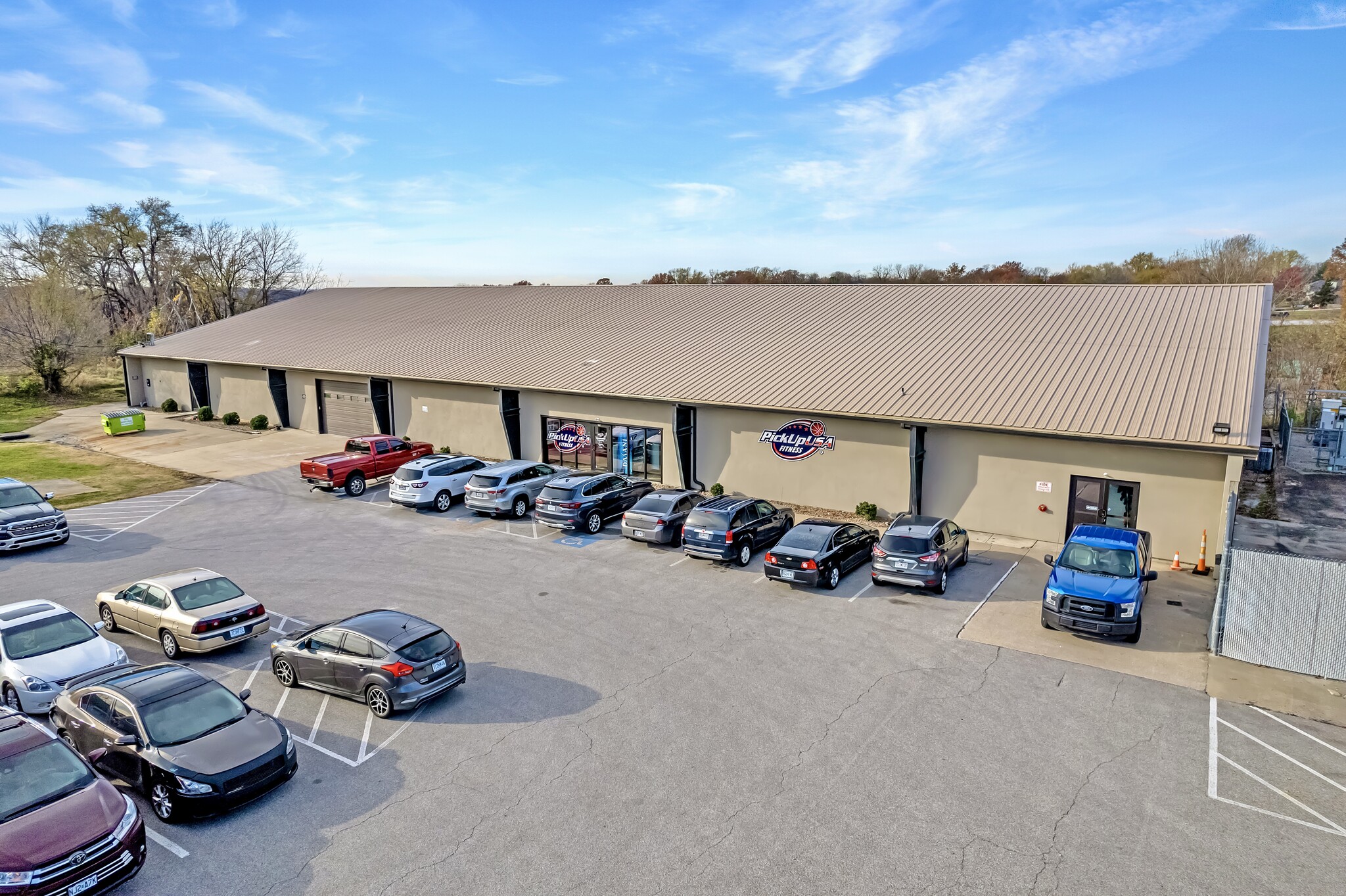 6970 N Broadway St, Kansas City, MO for lease Building Photo- Image 1 of 17
