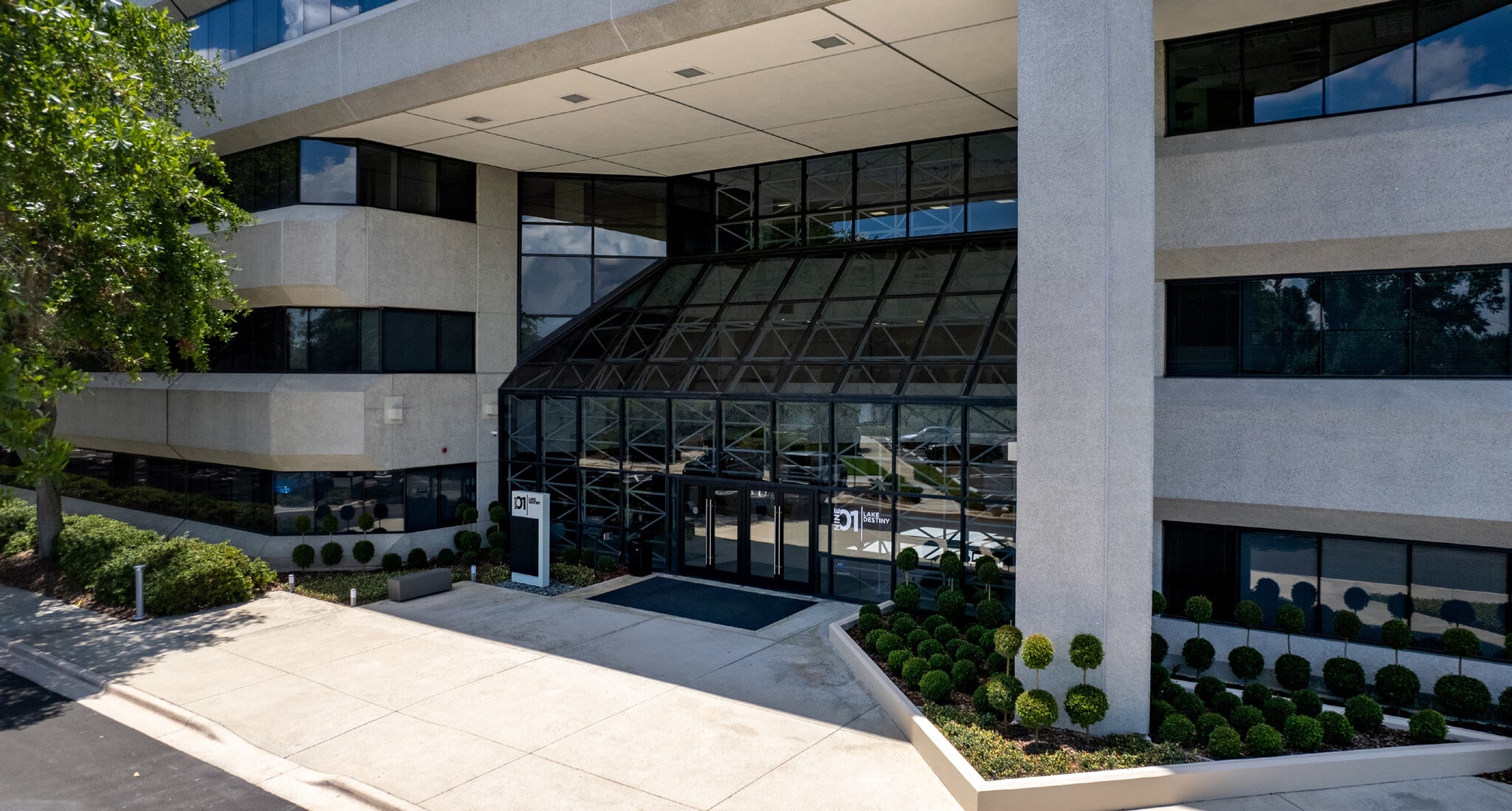 901 N Lake Destiny Dr, Maitland, FL for lease Building Photo- Image 1 of 12
