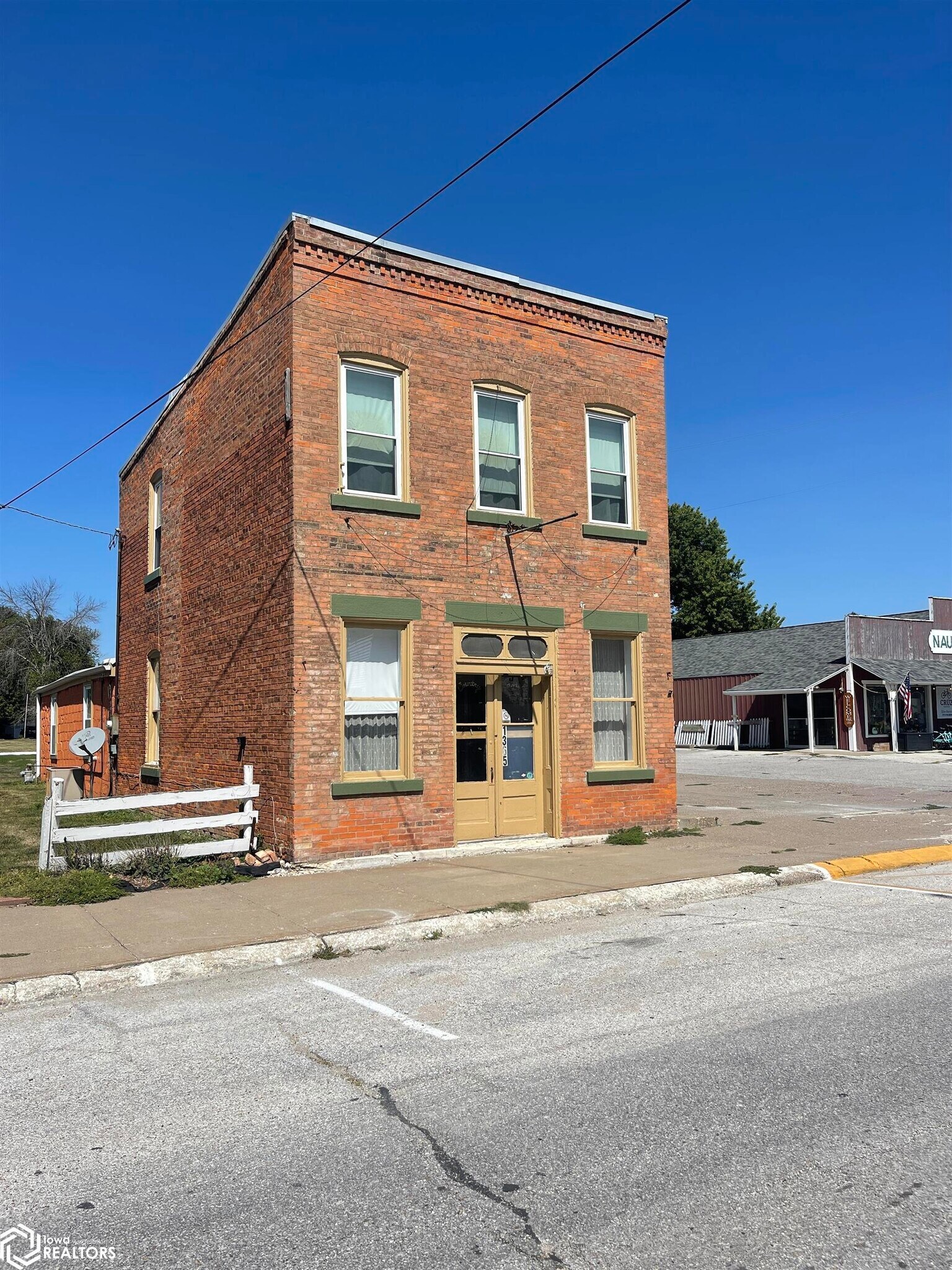 1365 Mulholland St, Nauvoo, IL à vendre Photo principale- Image 1 de 1