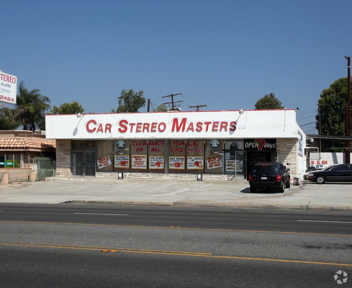 16511-16545 Whittier Blvd, Whittier, CA for lease - Building Photo - Image 3 of 4