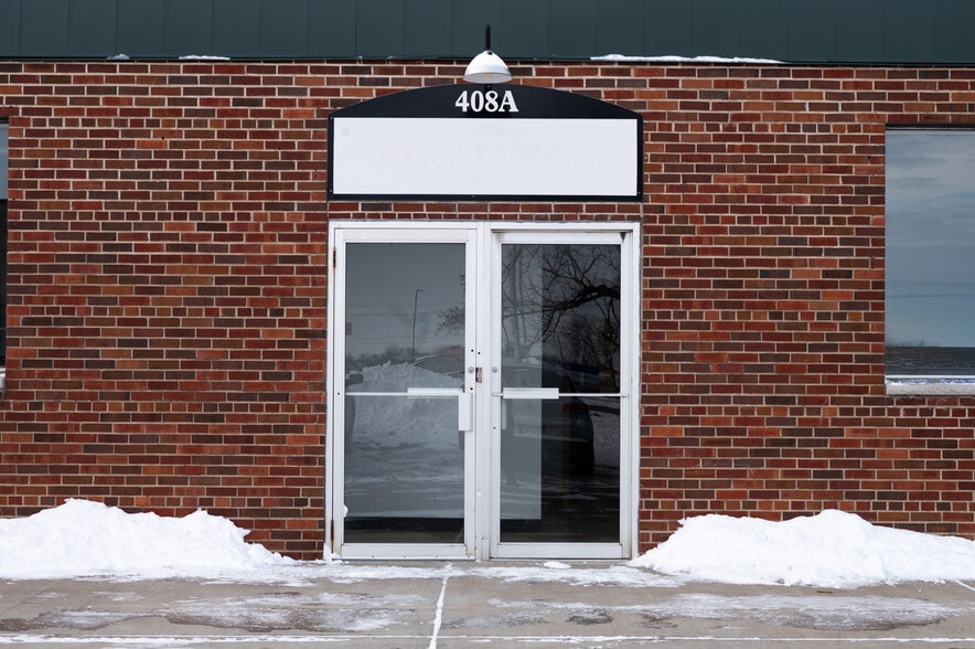 404-412 7th St NE, Buffalo, MN for lease - Building Photo - Image 1 of 4