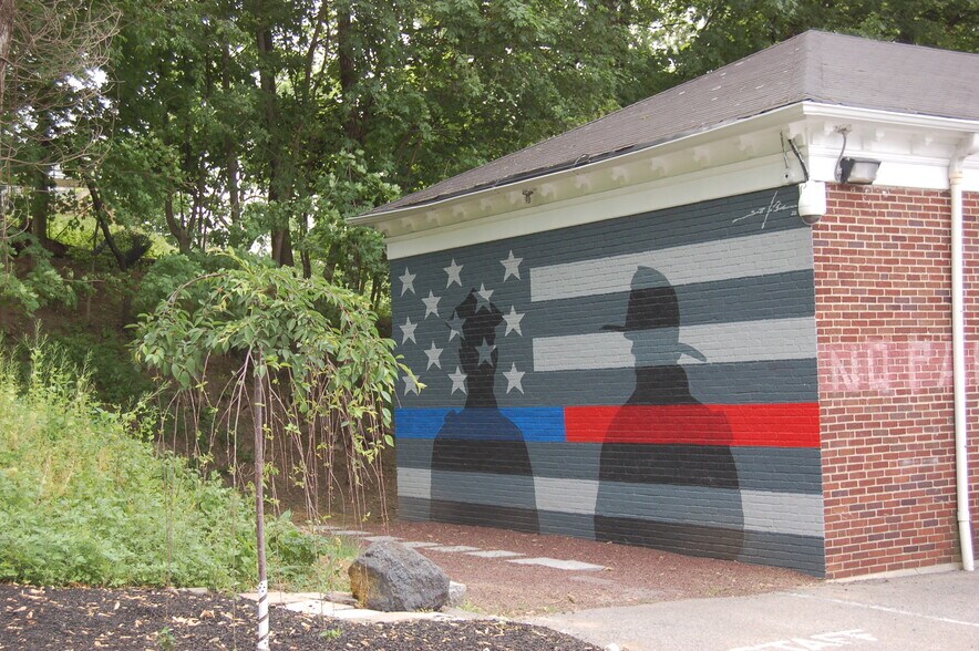 1 Fairview Ave, Phillipsburg, NJ à vendre - Photo du bâtiment - Image 2 de 42