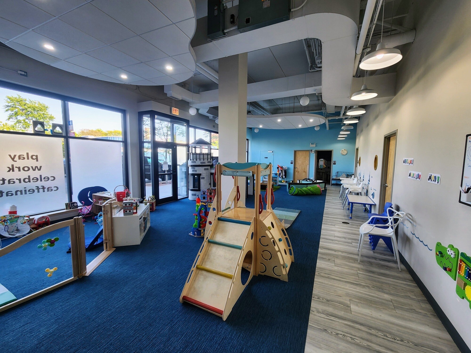 4210 N Western Ave, Chicago, IL for lease Interior Photo- Image 1 of 7