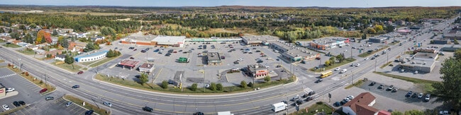 Plus de détails pour 3179 Old Hwy 69 N, Greater Sudbury, ON - Commerce de détail à louer