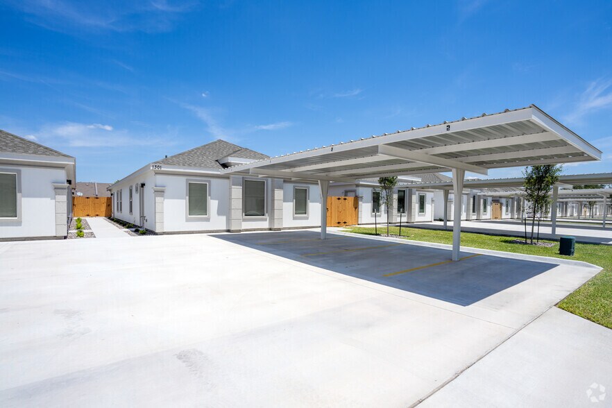 1802 N Sugar Rd, Edinburg, TX à vendre - Photo du bâtiment - Image 2 de 20