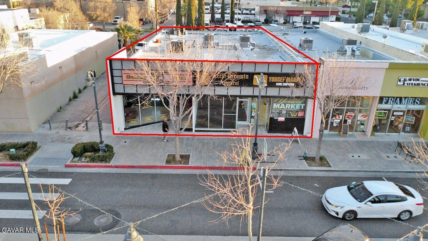 620 W Lancaster Blvd, Lancaster, CA à louer Photo du bâtiment- Image 1 de 3