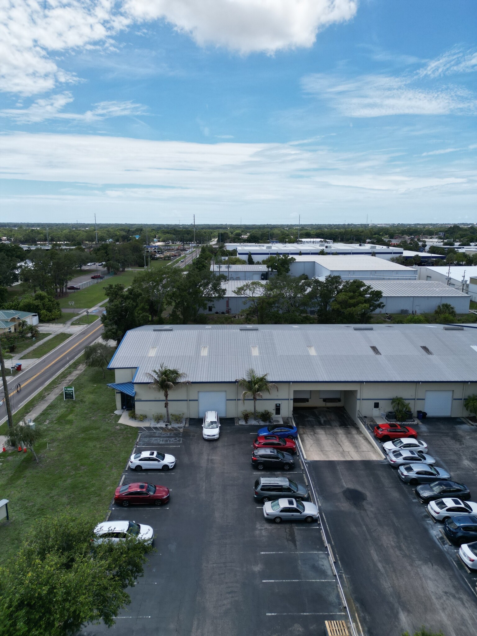8575 Somerset Dr, Largo, FL à louer Photo intérieure- Image 1 de 1