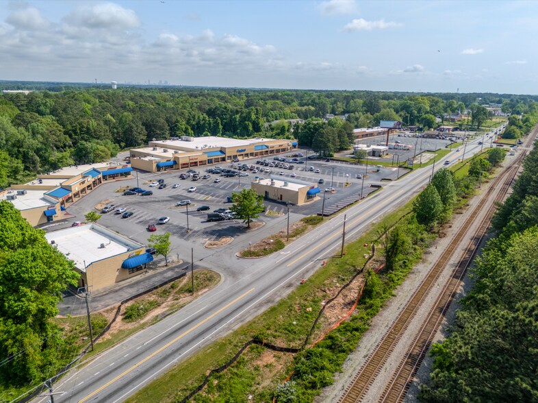 3435-3461 Roosevelt Hwy, Red Oak, GA à louer - Photo du bâtiment - Image 3 de 12