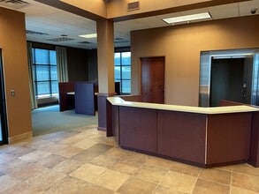 139 Plaza Dr, Brandon, MS for sale Interior Photo- Image 1 of 12