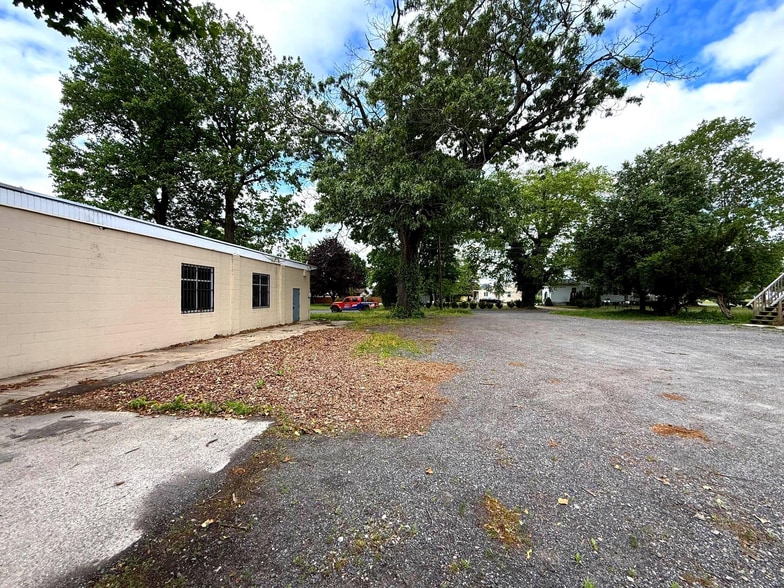 407 S West Blvd, Landisville, NJ à louer - Photo du bâtiment - Image 3 de 18