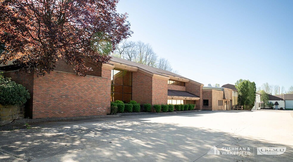 1845 Harsh Ave SE, Massillon, OH à vendre - Photo du bâtiment - Image 3 de 11