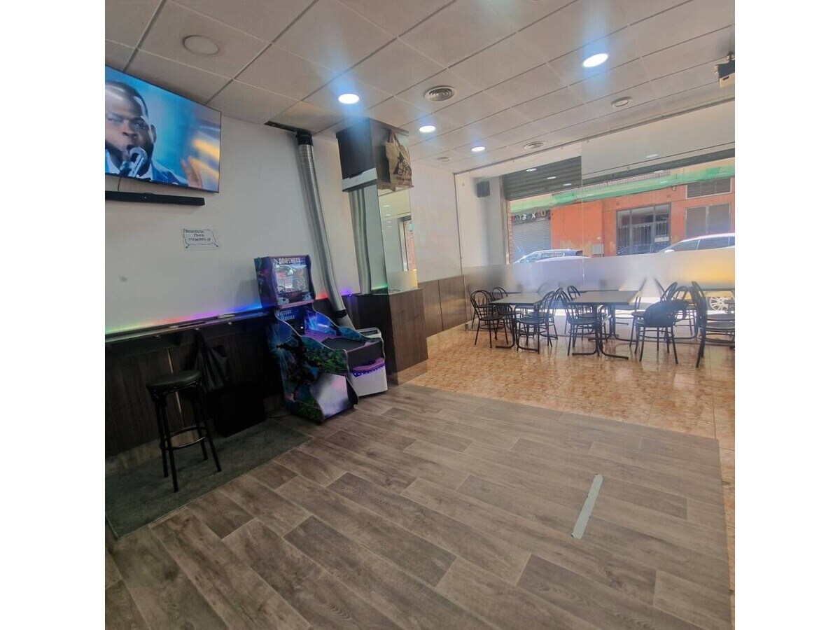 El Prat de Llobregat, BAR 08820 - Unit - - - Interior Photo - Image 2 of 10