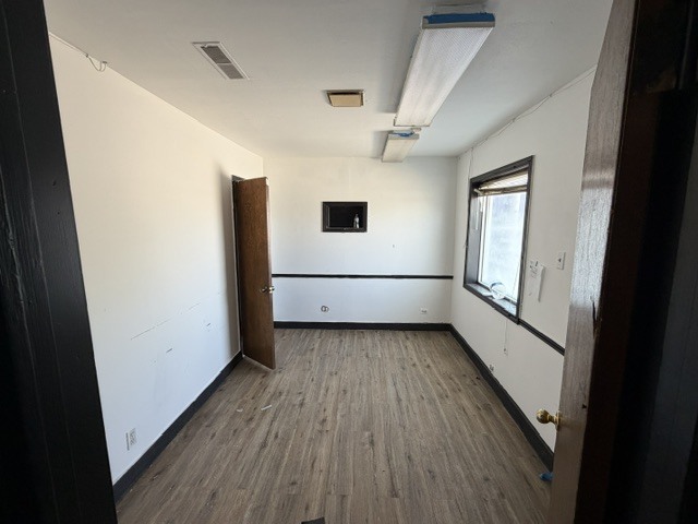 41 Lyon Ave, Kansas City, KS for lease - Interior Photo - Image 3 of 8