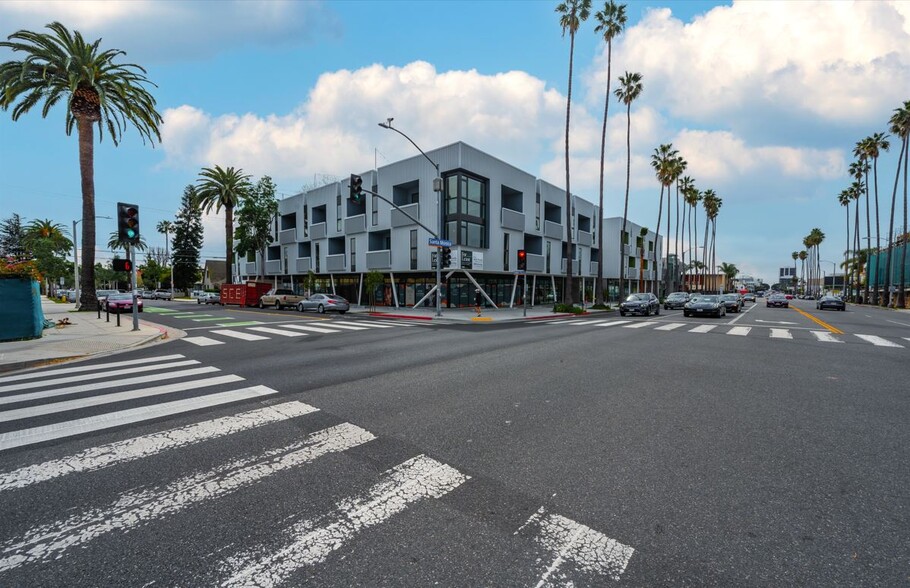 2828 Santa Monica Blvd, Santa Monica, CA for lease - Building Photo - Image 3 of 15