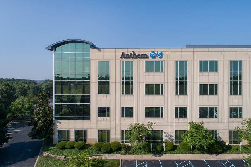 13550 Triton Park Blvd, Louisville, KY for sale - Building Photo - Image 3 of 37