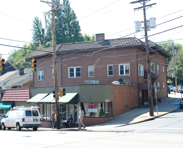 2100 Murray Ave, Pittsburgh, PA à louer - Photo du bâtiment - Image 2 de 6