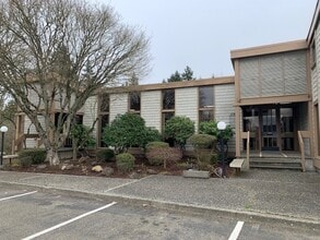 3330 Kitsap Way, Bremerton, WA à louer Photo intérieure- Image 2 de 13
