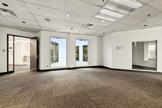 12905 Rue Sherbrooke E, Montréal, QC à louer Photo intérieure- Image 2 de 10