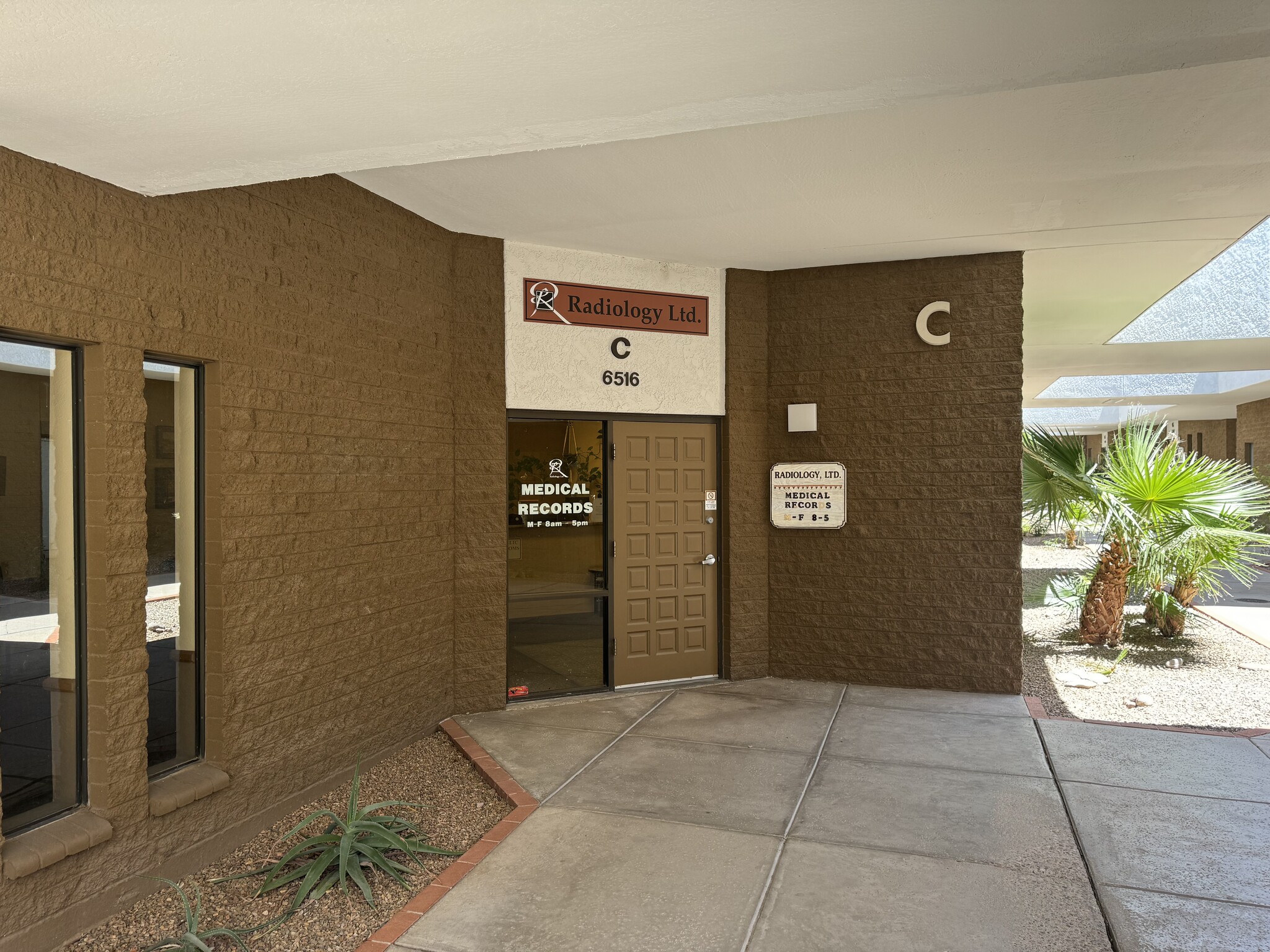6516-6522 E Carondelet Dr, Tucson, AZ for lease Primary Photo- Image 1 of 7