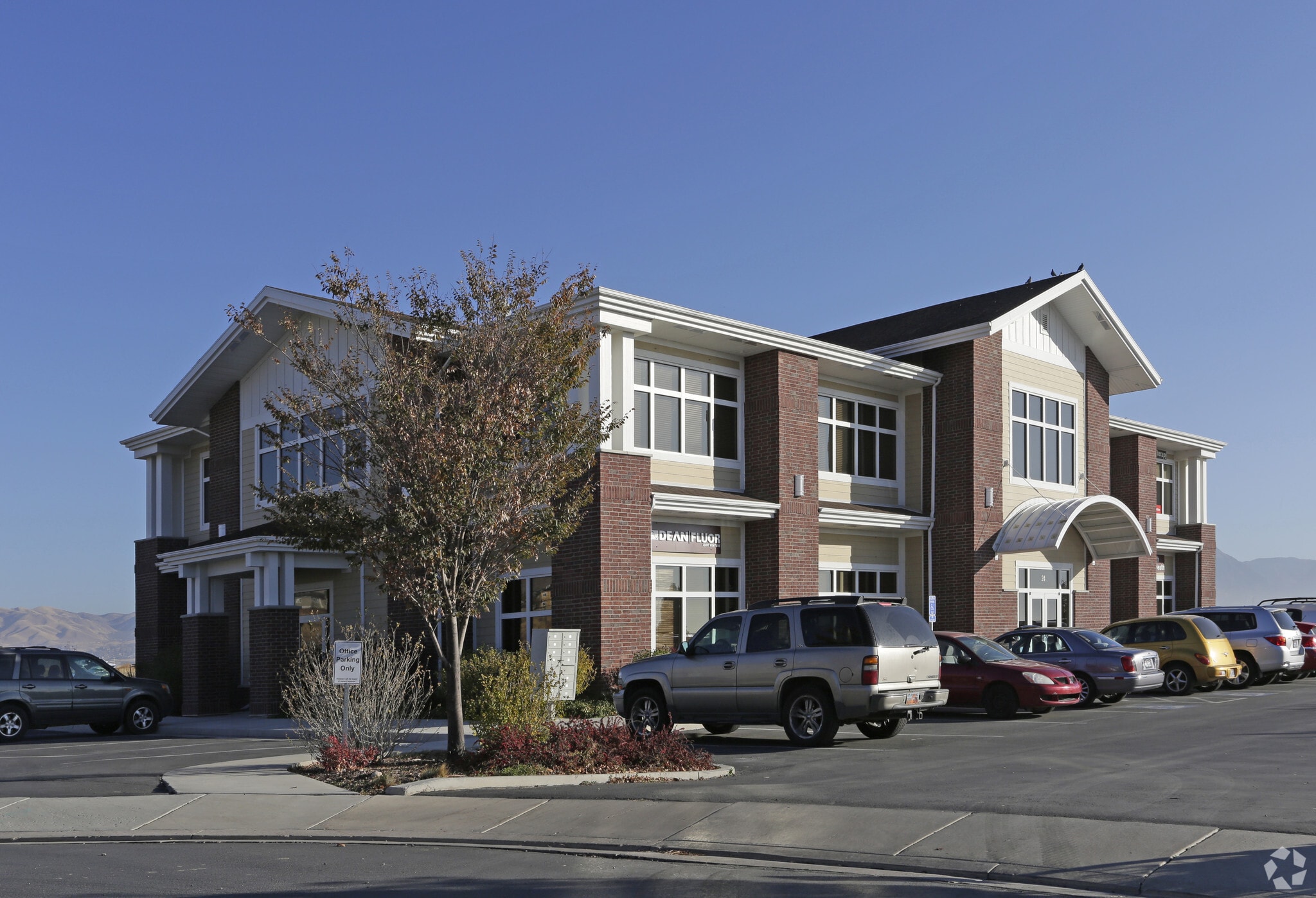 24 W Sergeant Court Dr, Saratoga Springs, UT à louer Photo principale- Image 1 de 3