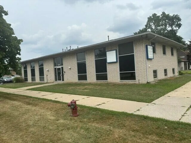 28200 Southfield Rd, Southfield, MI à louer - Photo du bâtiment - Image 2 de 5