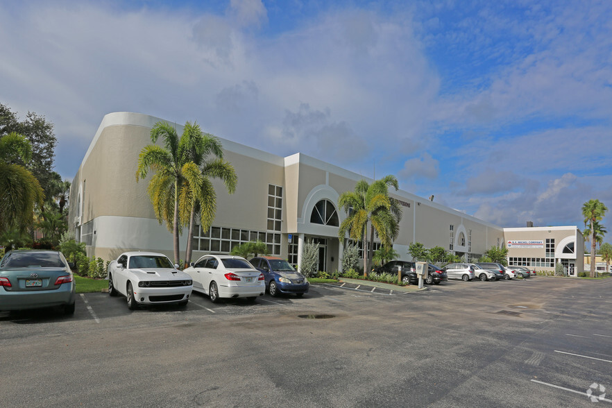 1002 Jupiter Park Ln, Jupiter, FL for sale - Primary Photo - Image 1 of 1