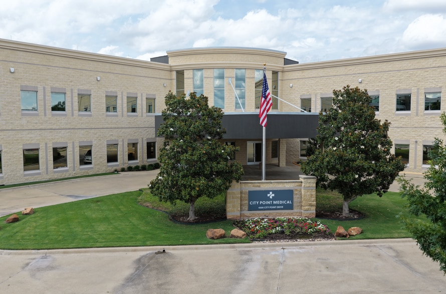4300 City Point Dr, North Richland Hills, TX for lease - Building Photo - Image 2 of 12