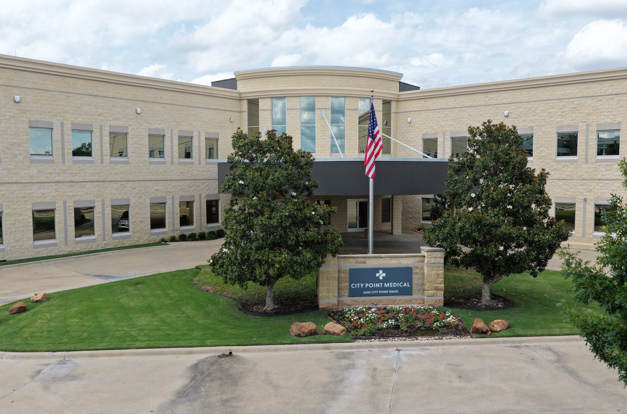 4300 City Point Dr, North Richland Hills, TX for lease Building Photo- Image 1 of 11