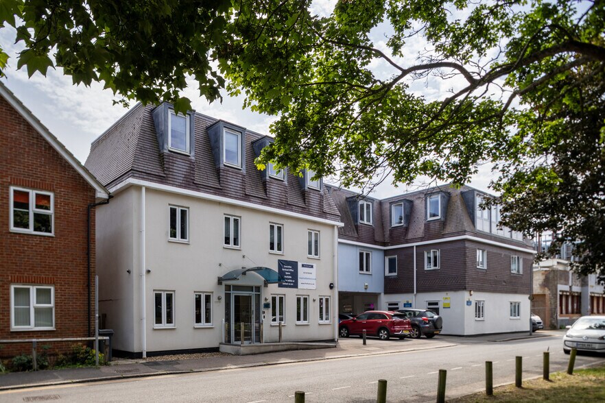 River Lawn Rd, Tonbridge à louer - Photo du bâtiment - Image 1 de 1