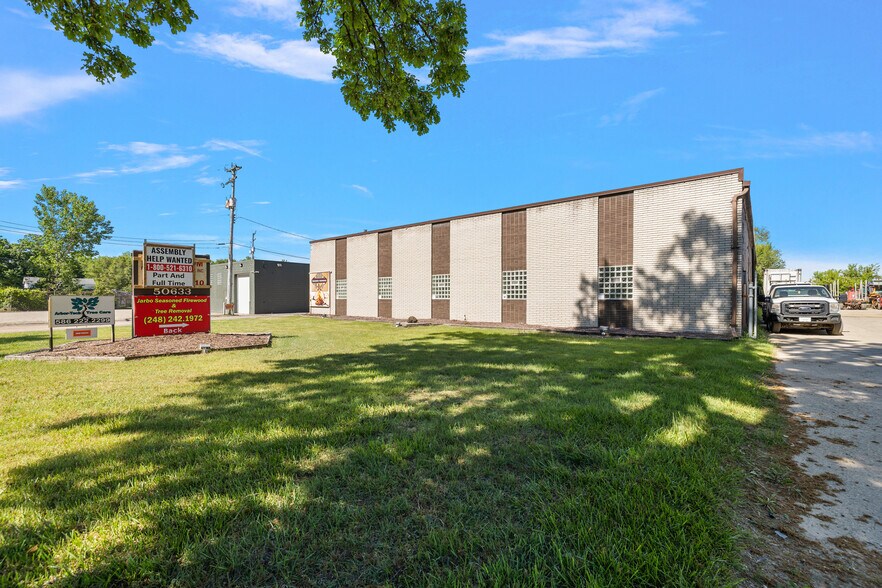 50633 Ryan Rd, Shelby Township, MI à vendre - Photo du bâtiment - Image 1 de 7