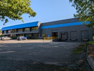 Plus de détails pour 5822 NE Skyport Way, Portland, OR - Industriel à vendre