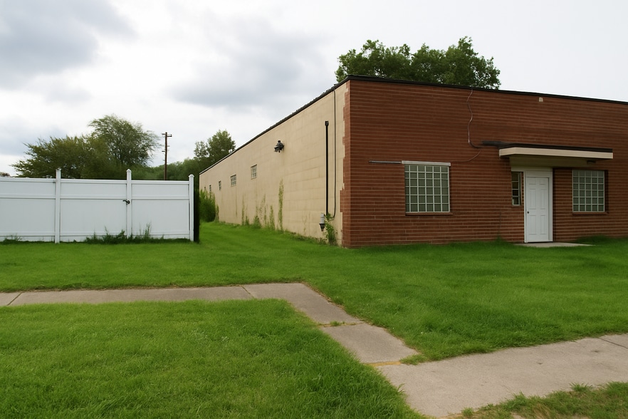 14311 Washburn St, Detroit, MI for sale - Building Photo - Image 2 of 9