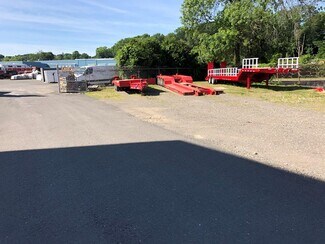 Plus de détails pour 93 Triangle St, Danbury, CT - Industriel à louer