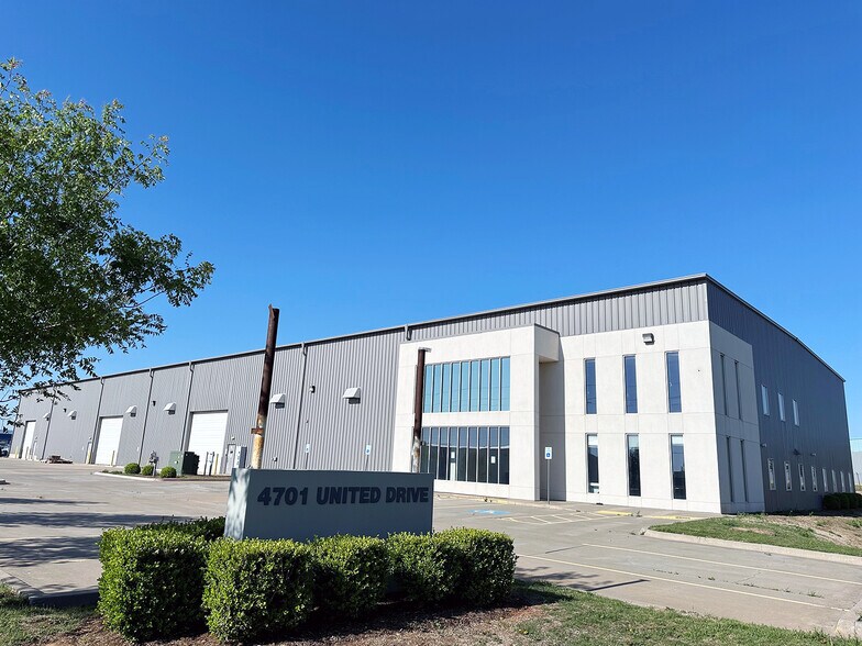 4701 United Dr, Oklahoma City, OK à louer - Photo du bâtiment - Image 1 de 6