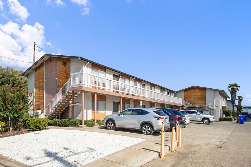 22032 Arbor Ave, Hayward, CA à vendre - Photo du bâtiment - Image 2 de 27